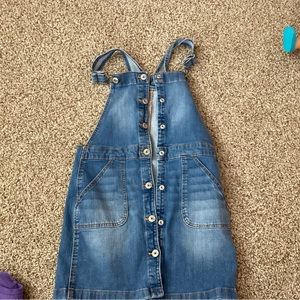 Girl’s Osh Kosh overalls/jumper